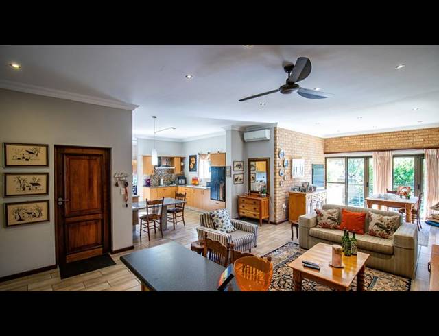 2 BEDROOM HOUSE FOR SALE IN RETIRE AT MIDSTREAM
